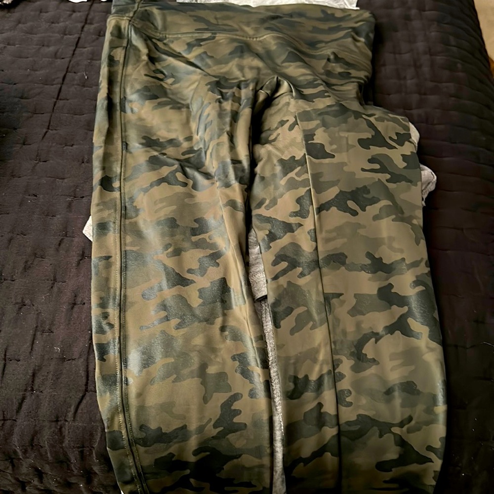 Camp spanx